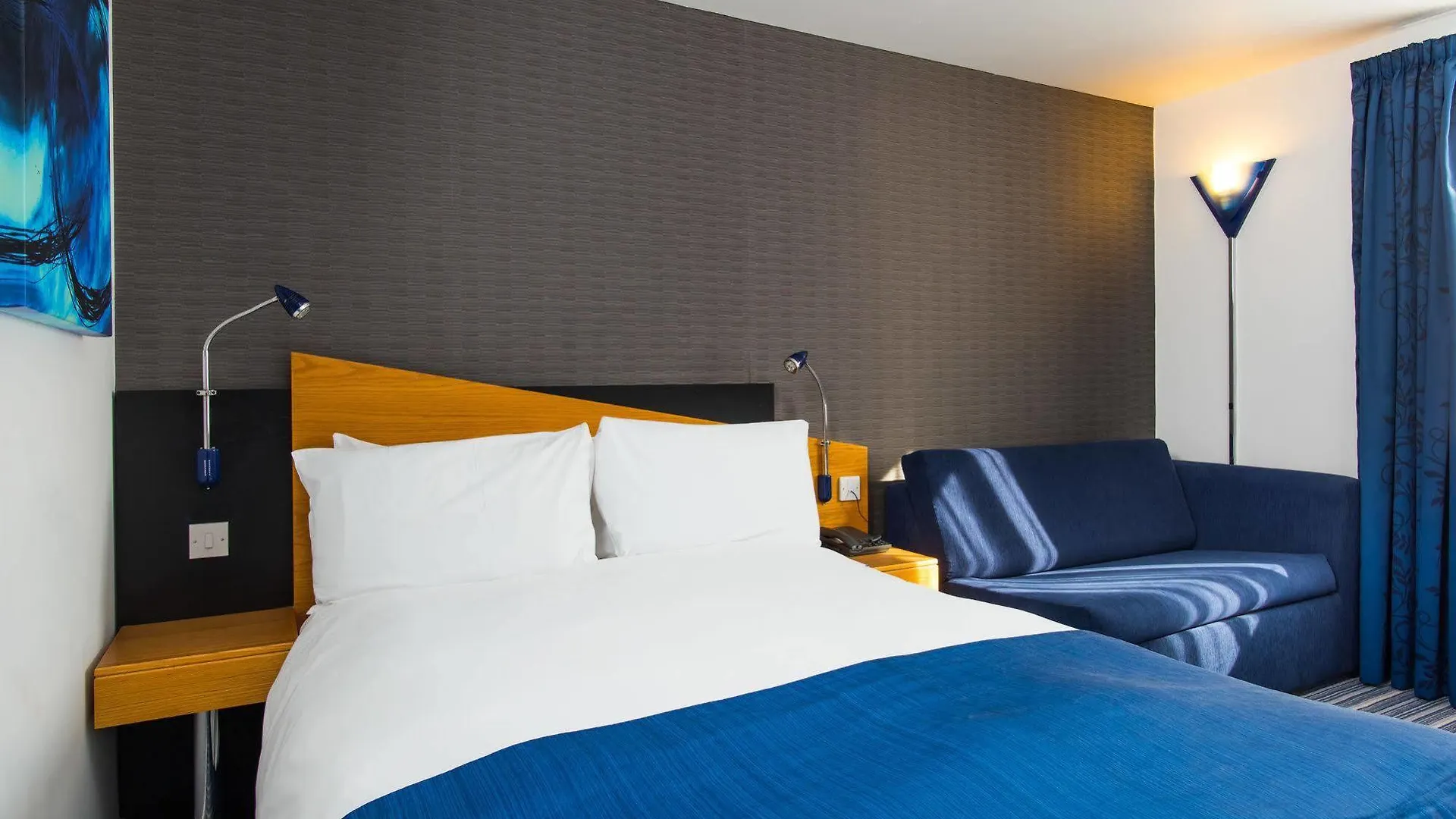 Holiday Inn Express Southampton West By Ihg Totton